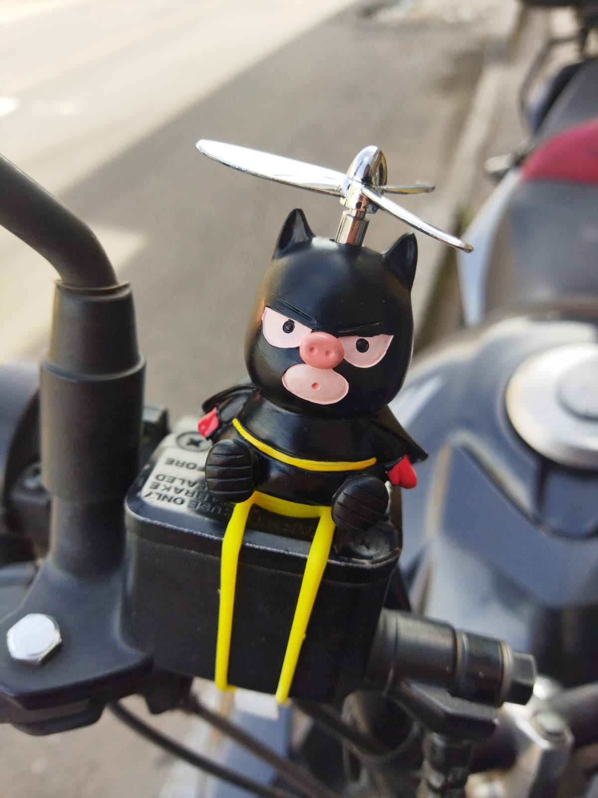 Remission advantageous Fantasy Batman viajero en resina para moto -