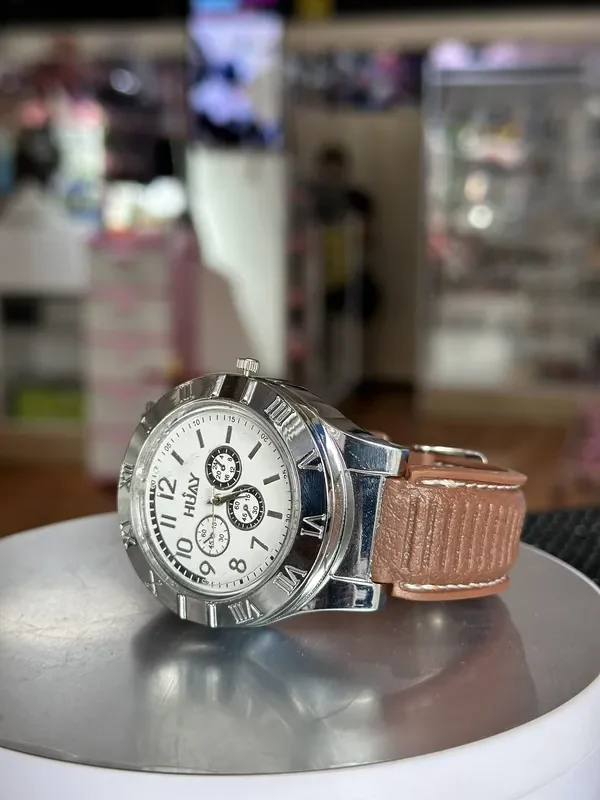 Reloj Encendedor Recargable con Cable USB