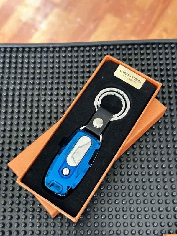 Llavero metalico con encendedor electrico