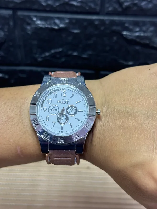 Reloj Encendedor Recargable con Cable USB
